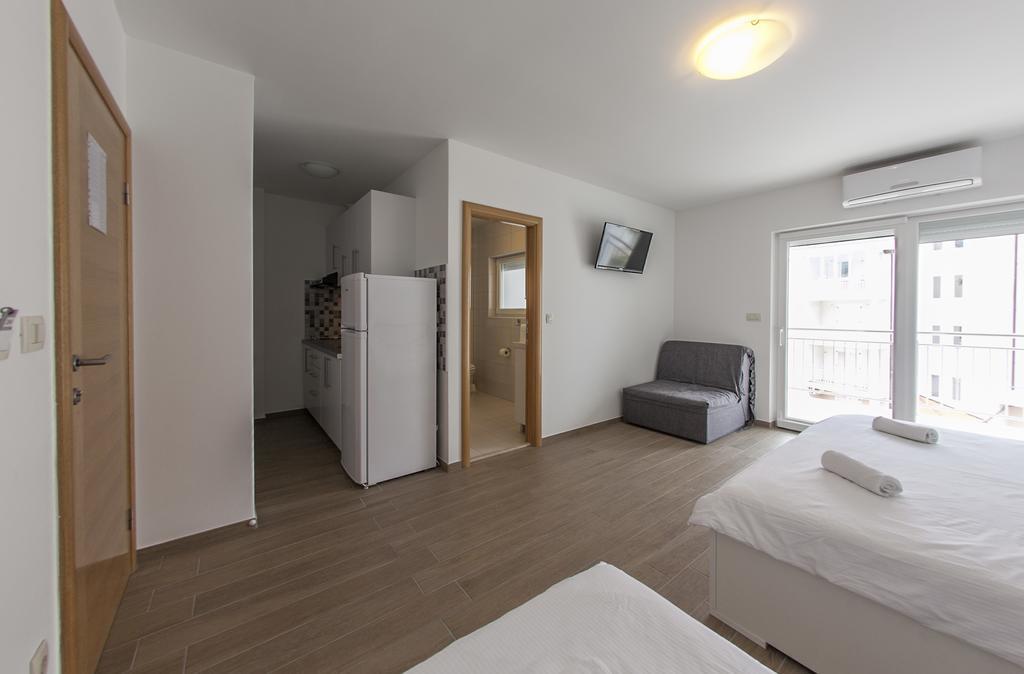 Apartments Villa Klara Башка-Вода Экстерьер фото